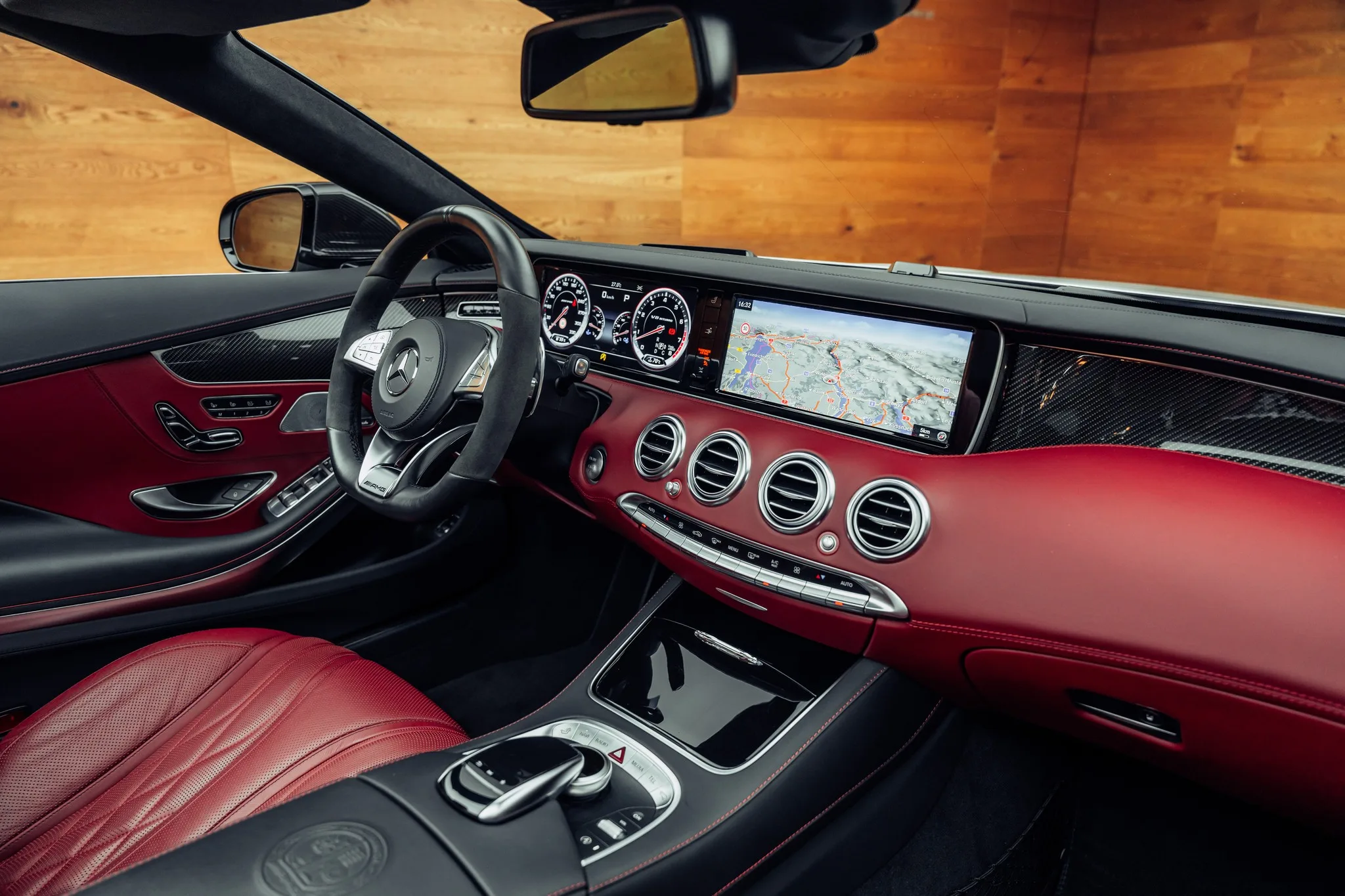 2016 Mercedes-AMG S 63 Cabriolet, 5/24