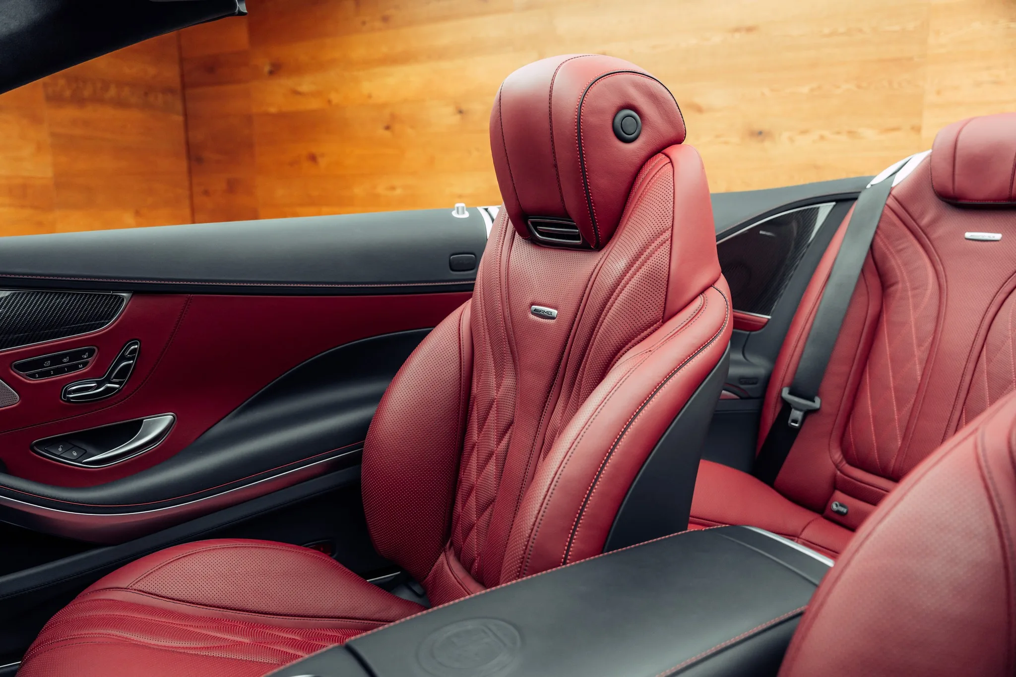 2016 Mercedes-AMG S 63 Cabriolet, 7/24