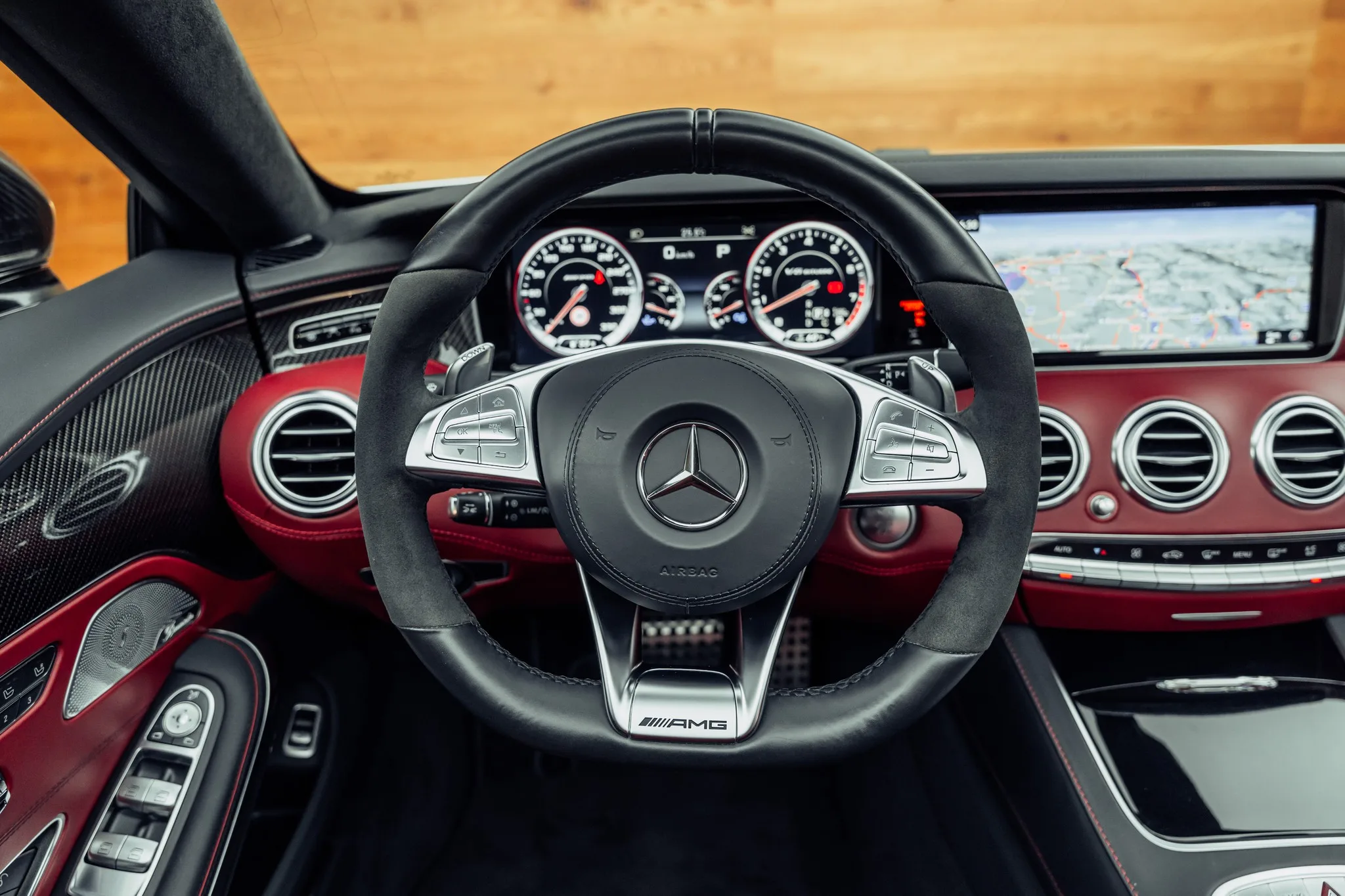 2016 Mercedes-AMG S 63 Cabriolet, 16/24