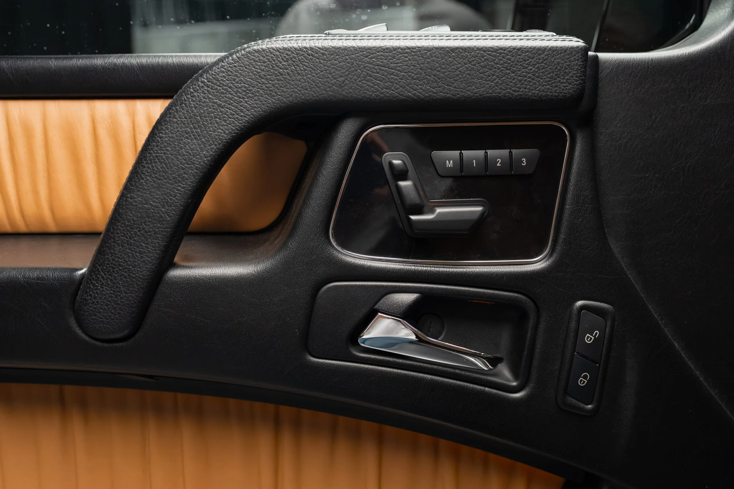 2016 Mercedes-Benz G 350 d, 12/30