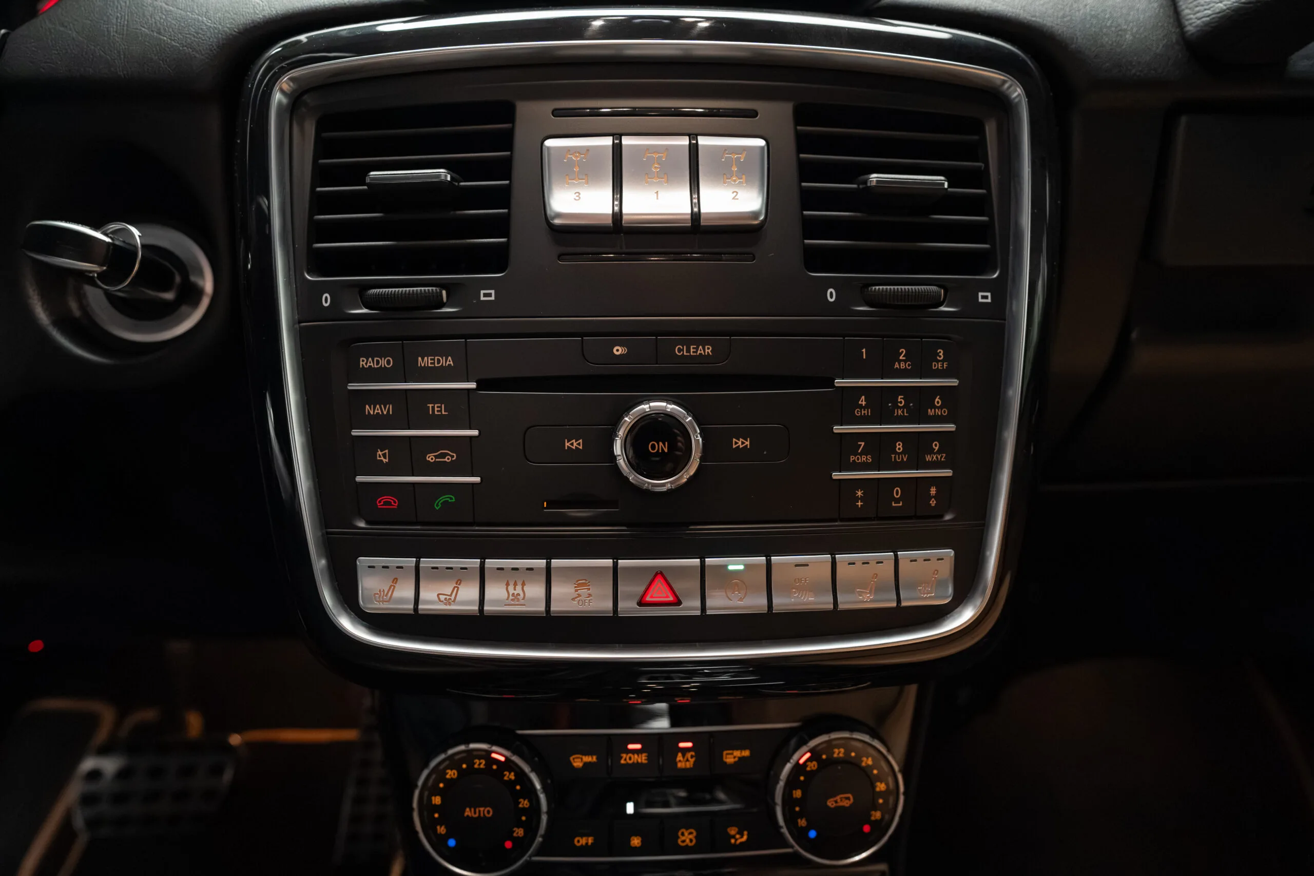 2016 Mercedes-Benz G 350 d, 22/30