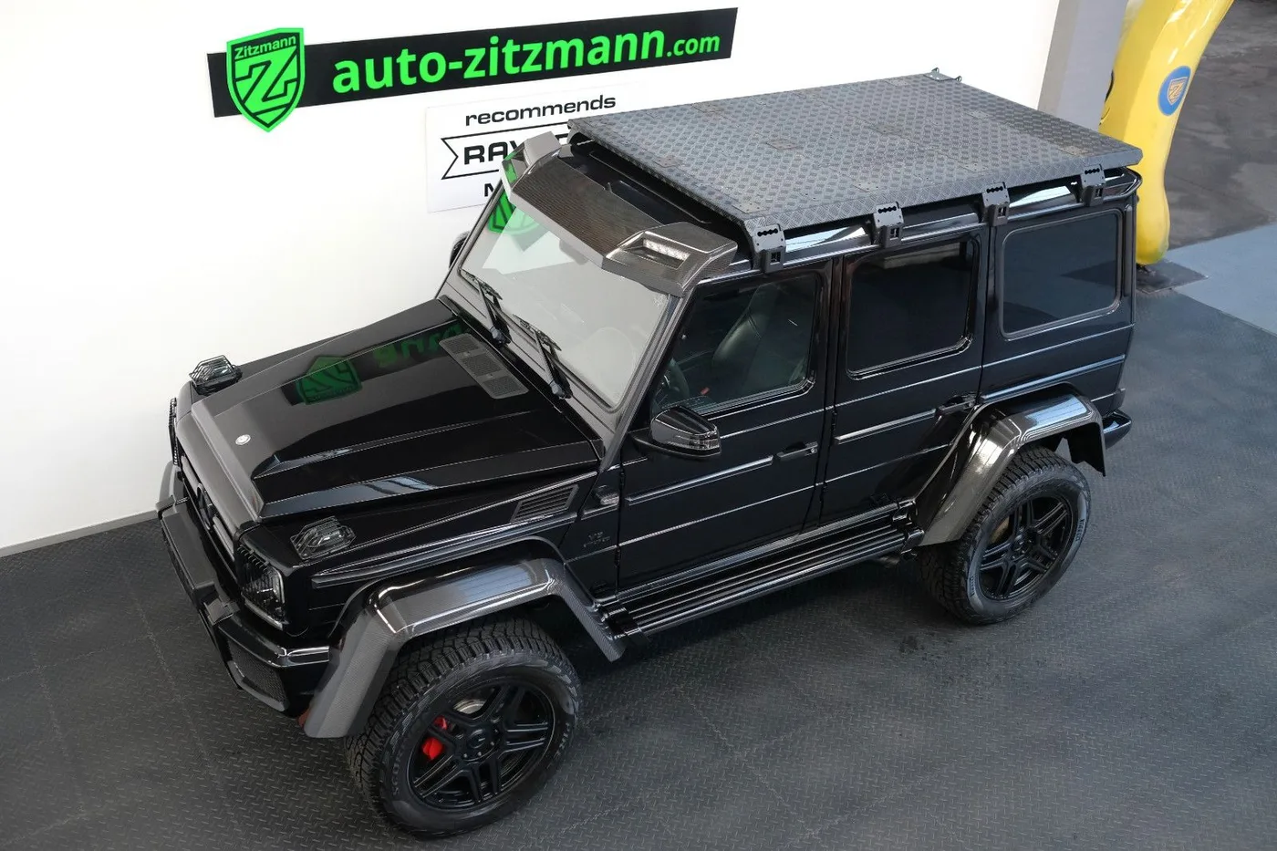 2016 Mercedes-Benz G 500 4x4² offered by a specialist dealer in Nuremberg, Germany, photo 2 of 15