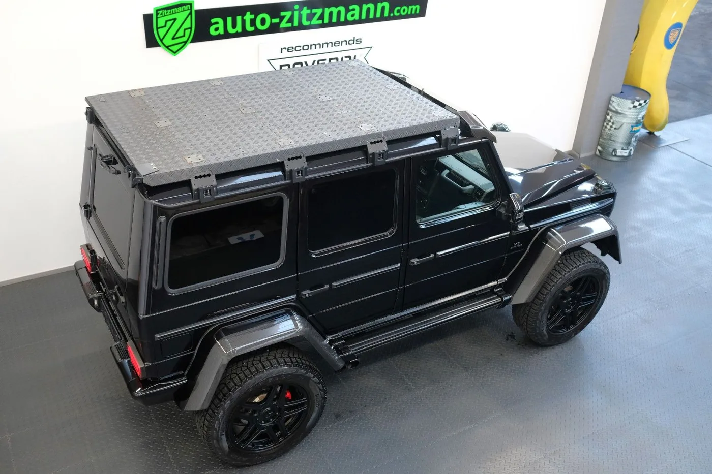 2016 Mercedes-Benz G 500 4x4² offered by a specialist dealer in Nuremberg, Germany, photo 6 of 15