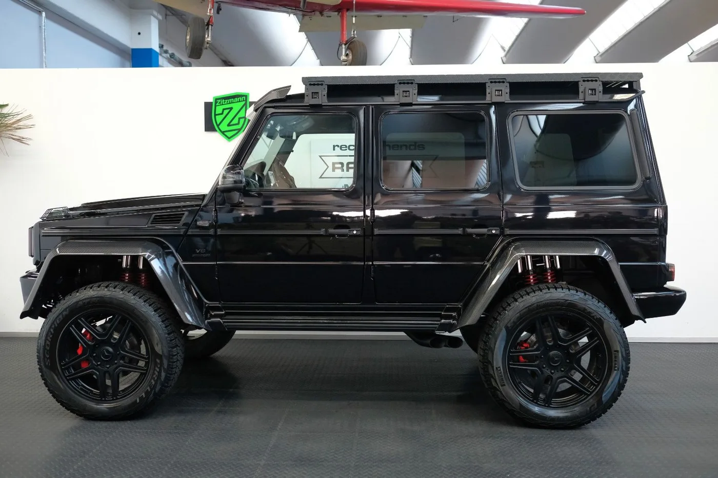 2016 Mercedes-Benz G 500 4x4² offered by a specialist dealer in Nuremberg, Germany, photo 10 of 15