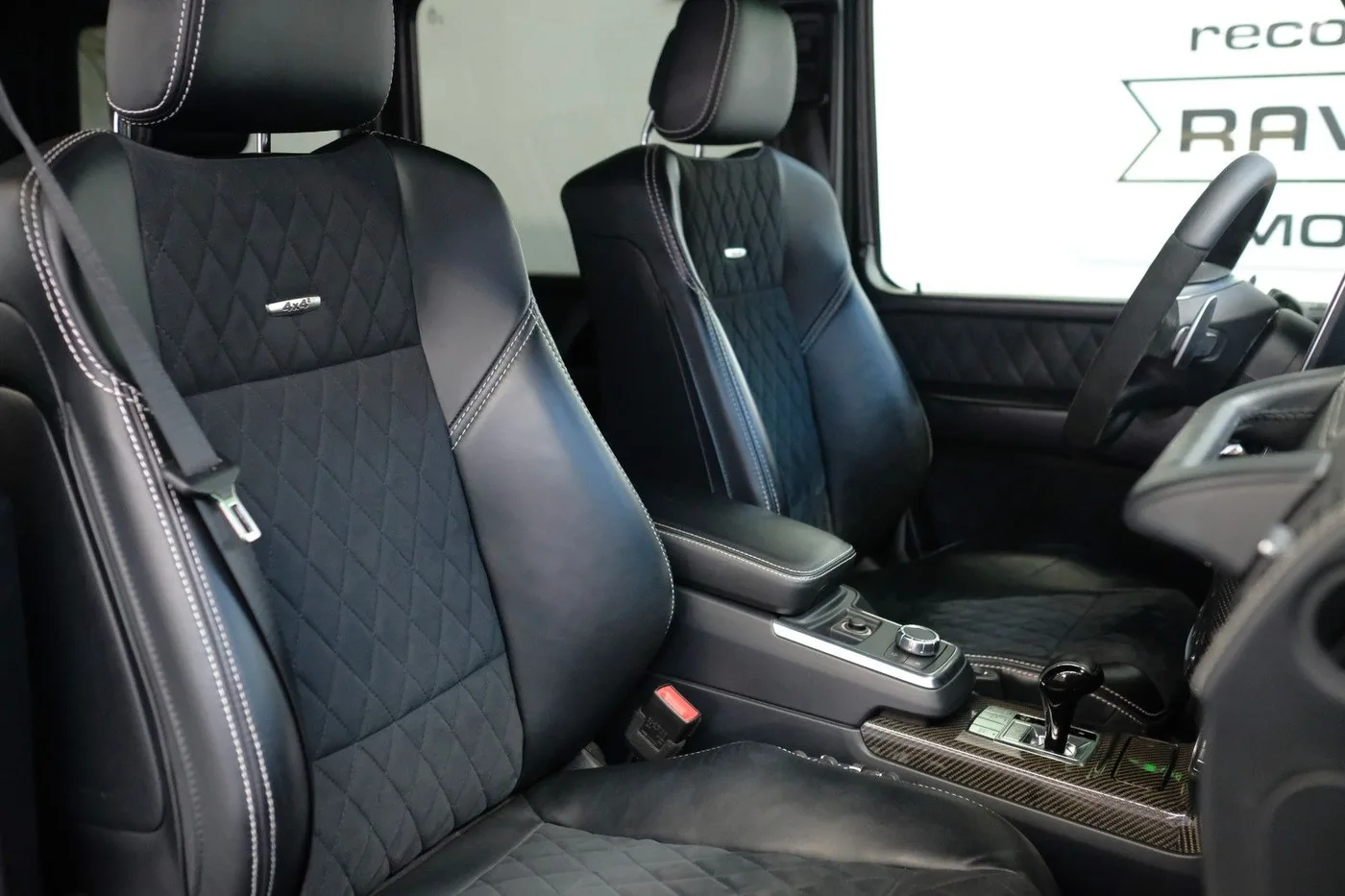 2016 Mercedes-Benz G 500 4x4² offered by a specialist dealer in Nuremberg, Germany, photo 14 of 15