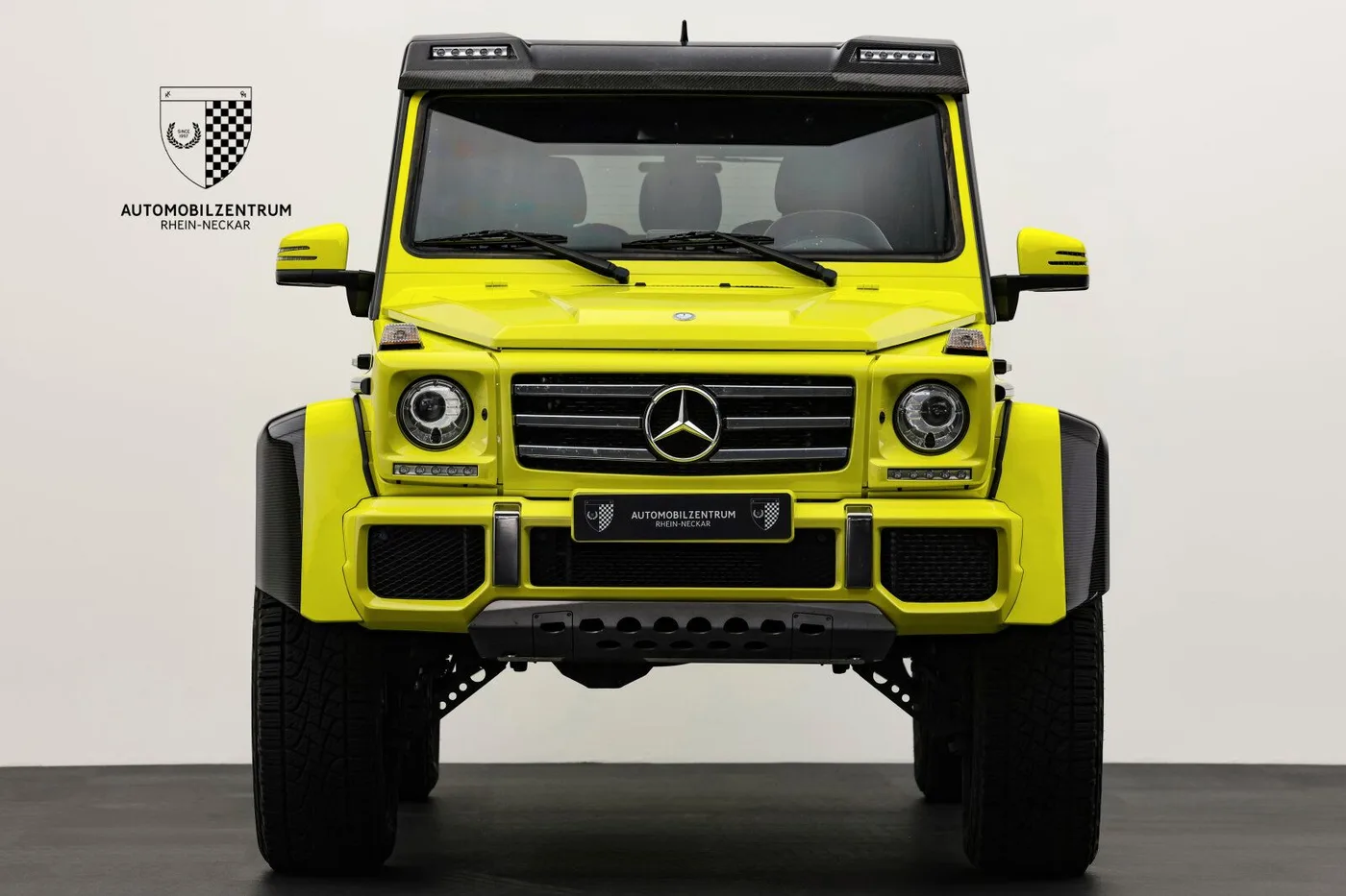 2016 Mercedes-Benz G 500 4x4² offered by a supercar dealer in Viernheim, Germany, photo 2 of 25