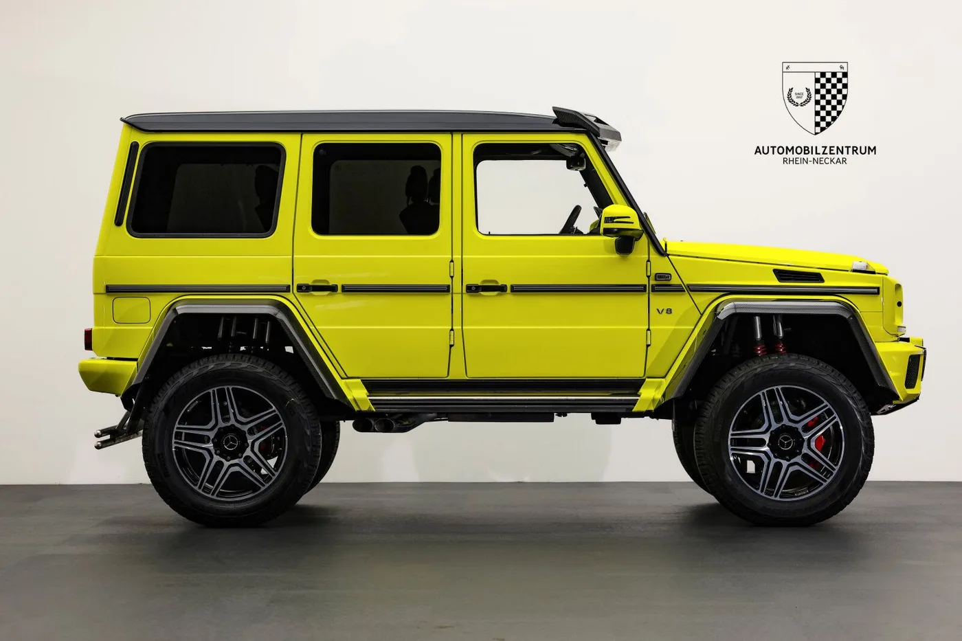 2016 Mercedes-Benz G 500 4x4² offered by a supercar dealer in Viernheim, Germany, photo 8 of 25