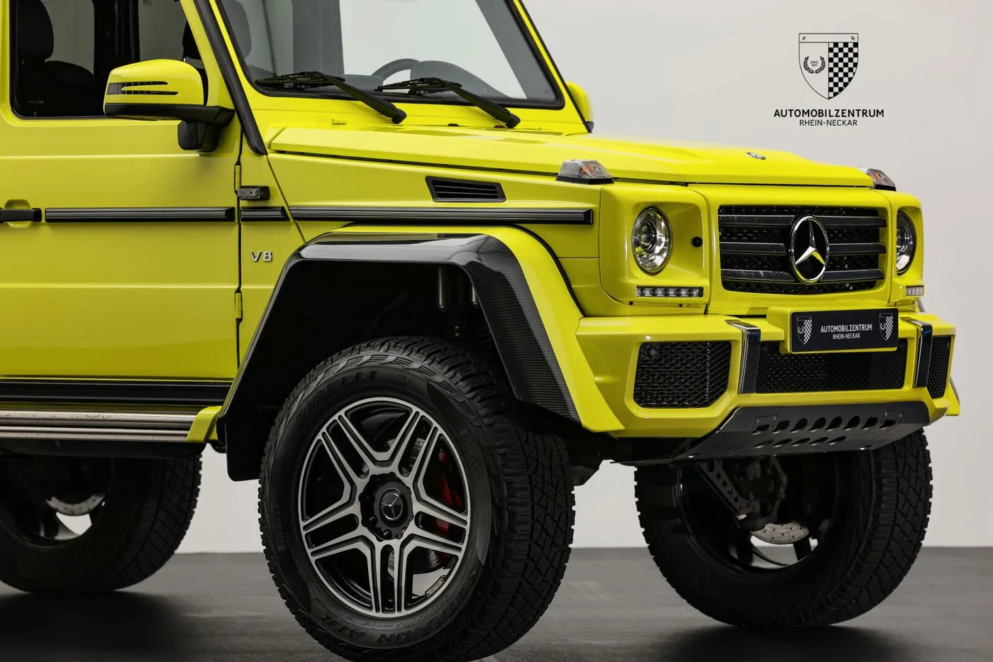 2016 Mercedes-Benz G 500 4x4² offered by a supercar dealer in Viernheim, Germany, photo 10 of 25