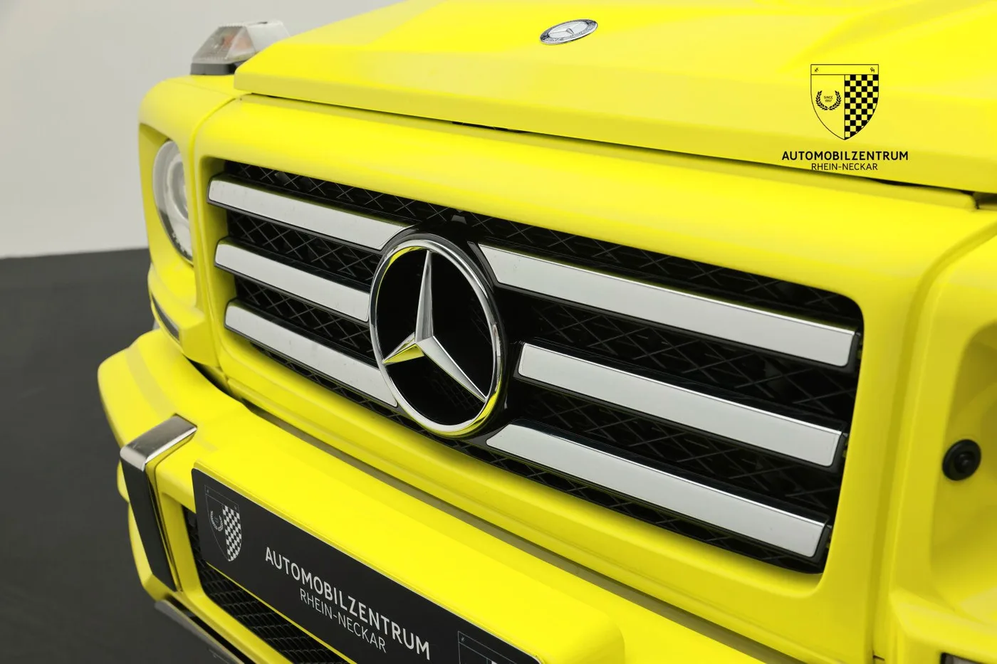 2016 Mercedes-Benz G 500 4x4² offered by a supercar dealer in Viernheim, Germany, photo 11 of 25