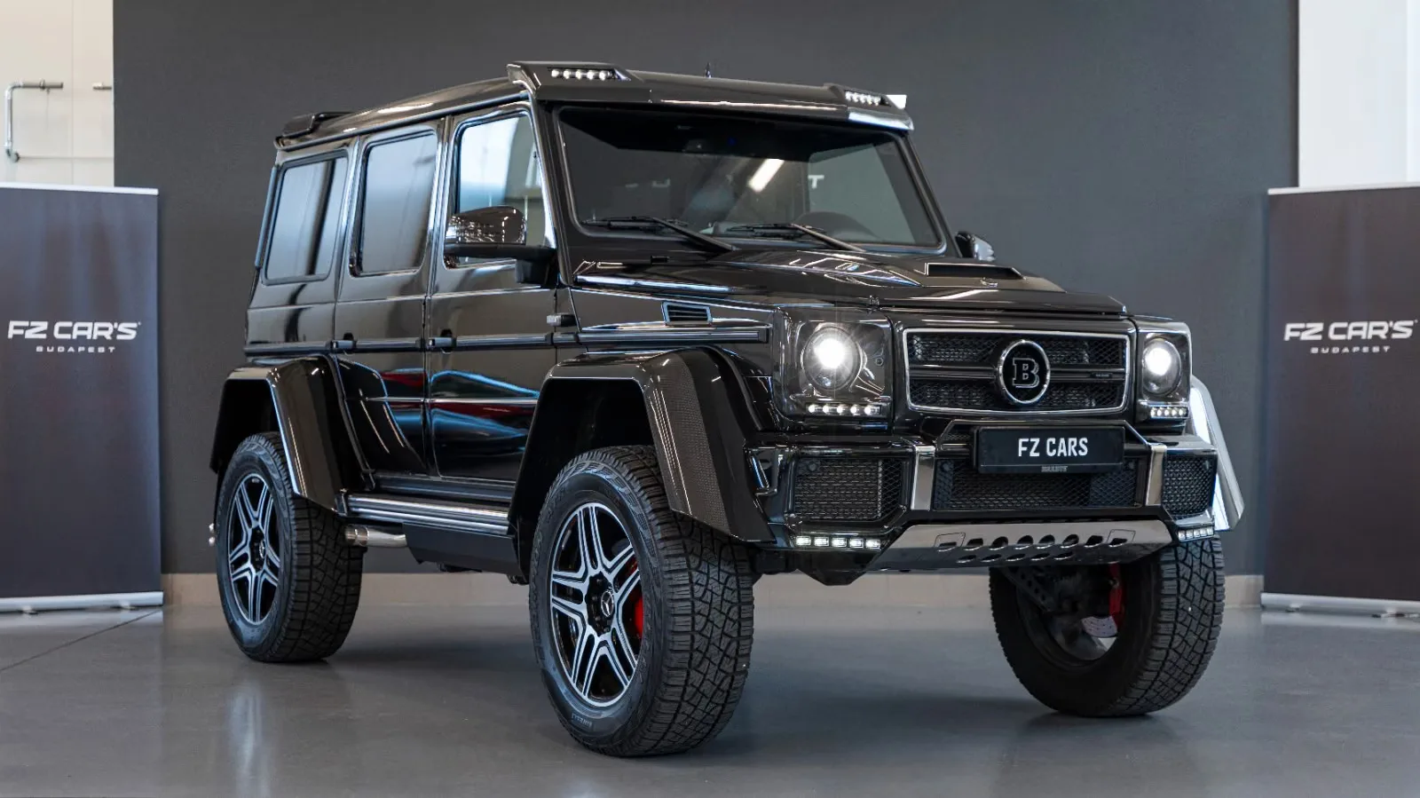 2016 Mercedes-Benz G 500 4x4² BRABUS angeboten von einem Fachhändler in Budapest, Ungarn, Hauptfoto
