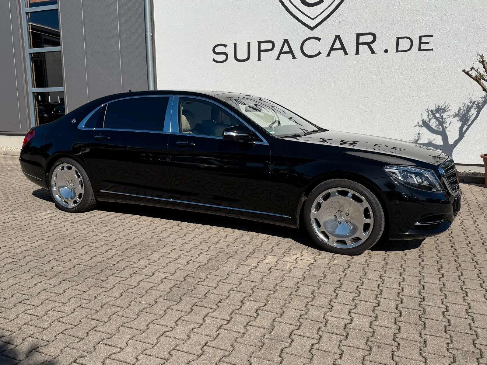2016 Mercedes-Maybach S 500 4MATIC, 3/30