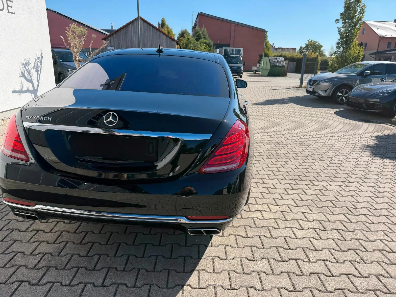 2016 Mercedes-Maybach S 500 4MATIC, 15/30