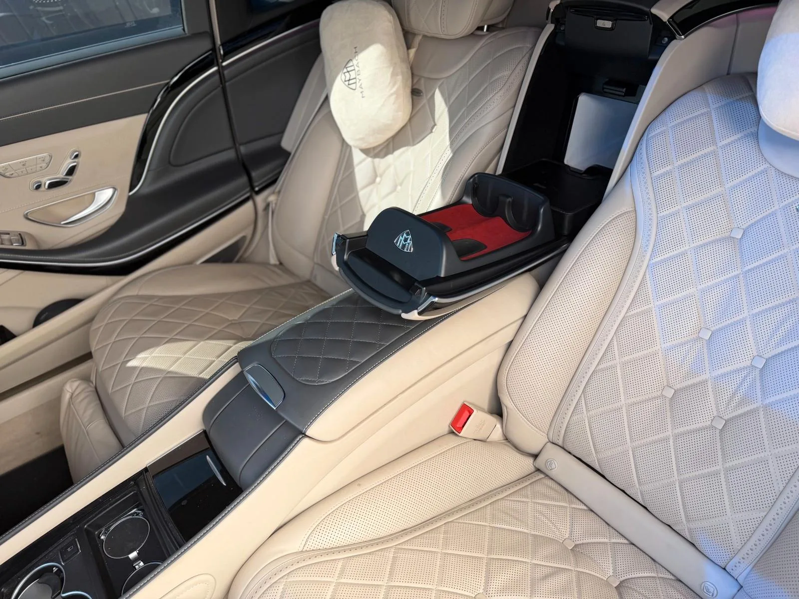 2016 Mercedes-Maybach S 500 4MATIC, 29/30