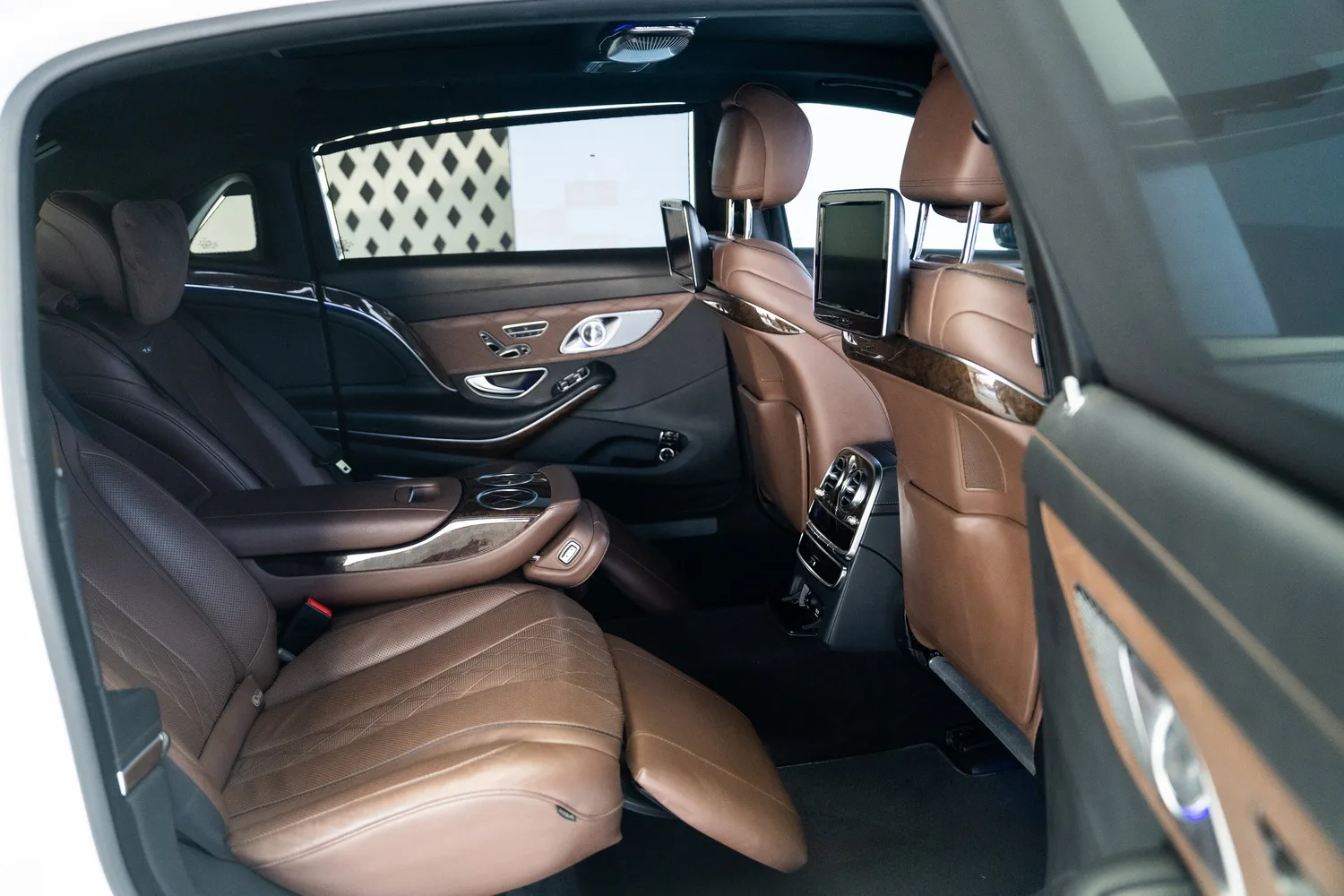 2016 Mercedes-Maybach S 600, 11/14