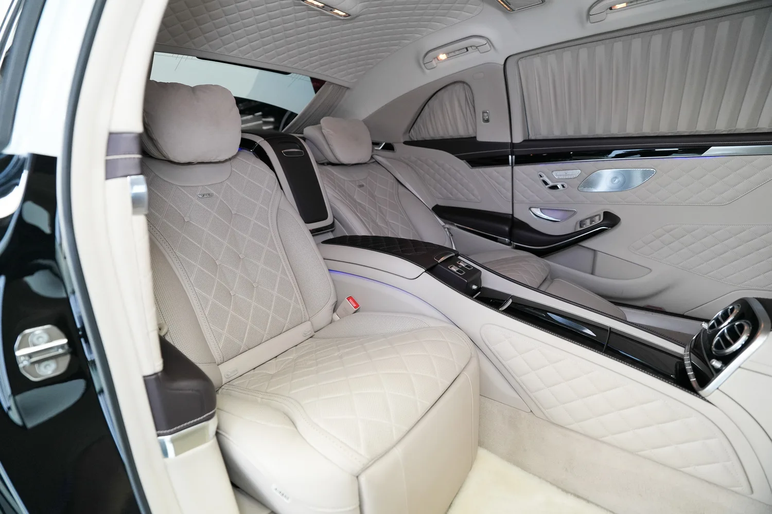 2016 Mercedes-Maybach S 600, 7/13
