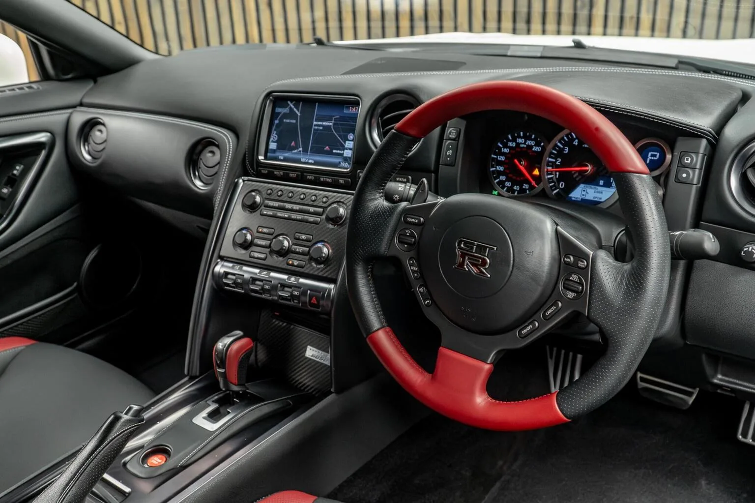 2016 Nissan GT-R, 22/30