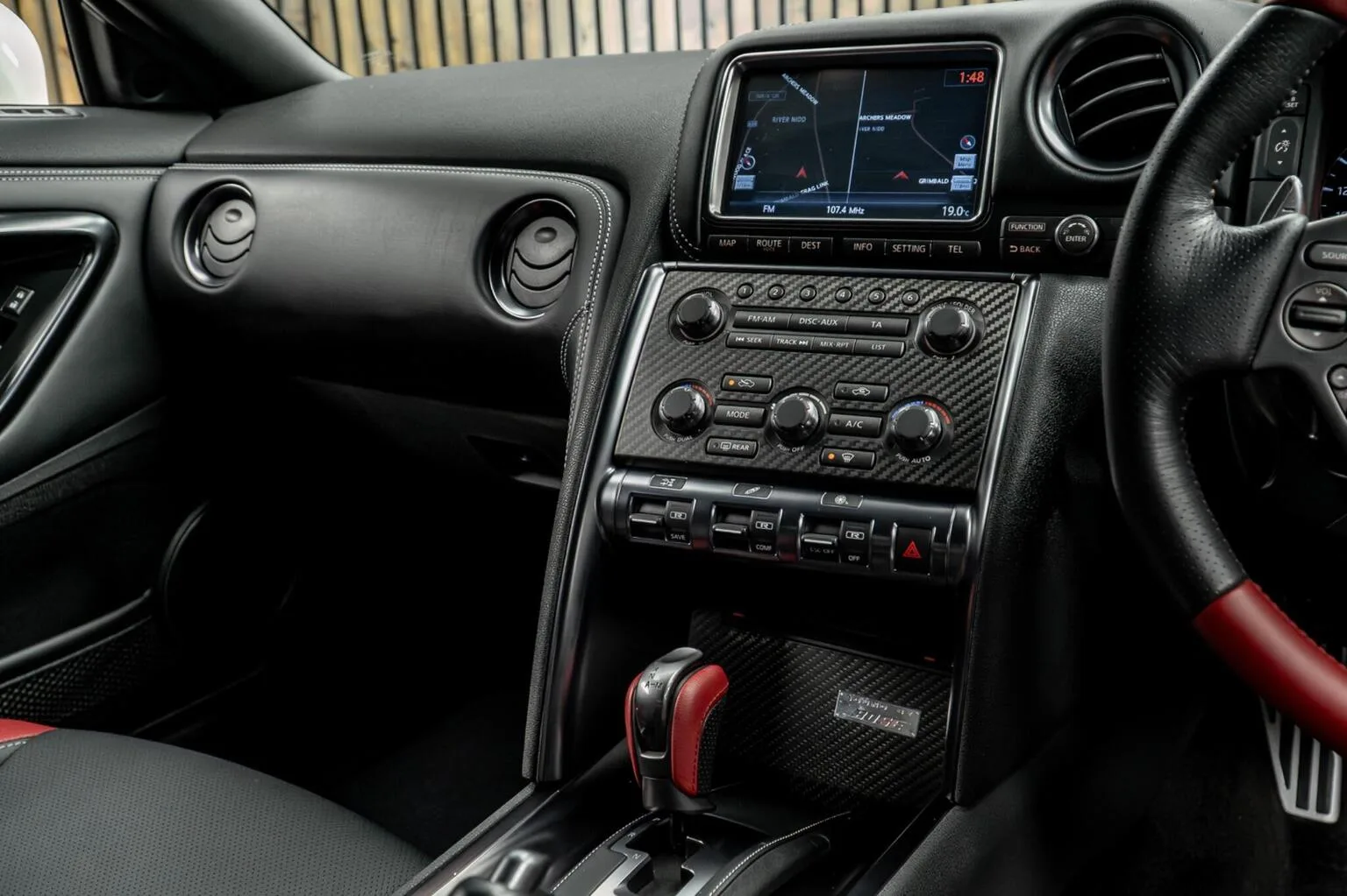 2016 Nissan GT-R, 24/30