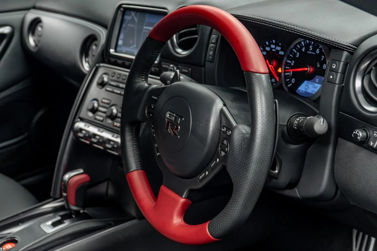 2016 Nissan GT-R, 27/30