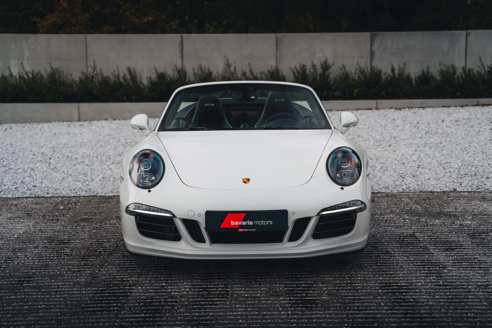 2016 Porsche 911 Carrera 4 GTS Cabriolet, 2/30