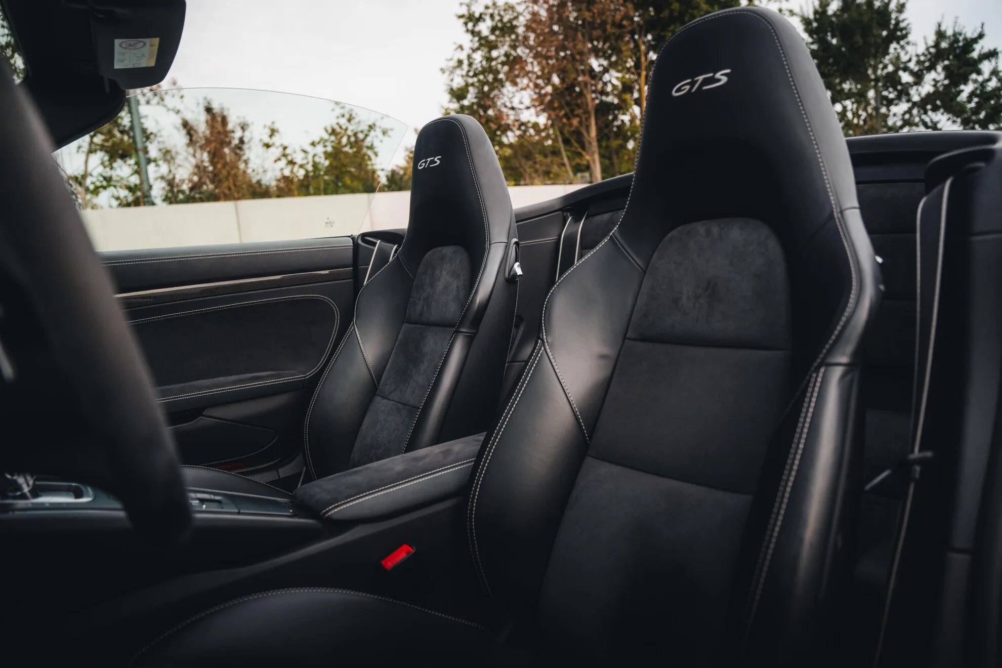 2016 Porsche 911 Carrera 4 GTS Cabriolet, 16/30