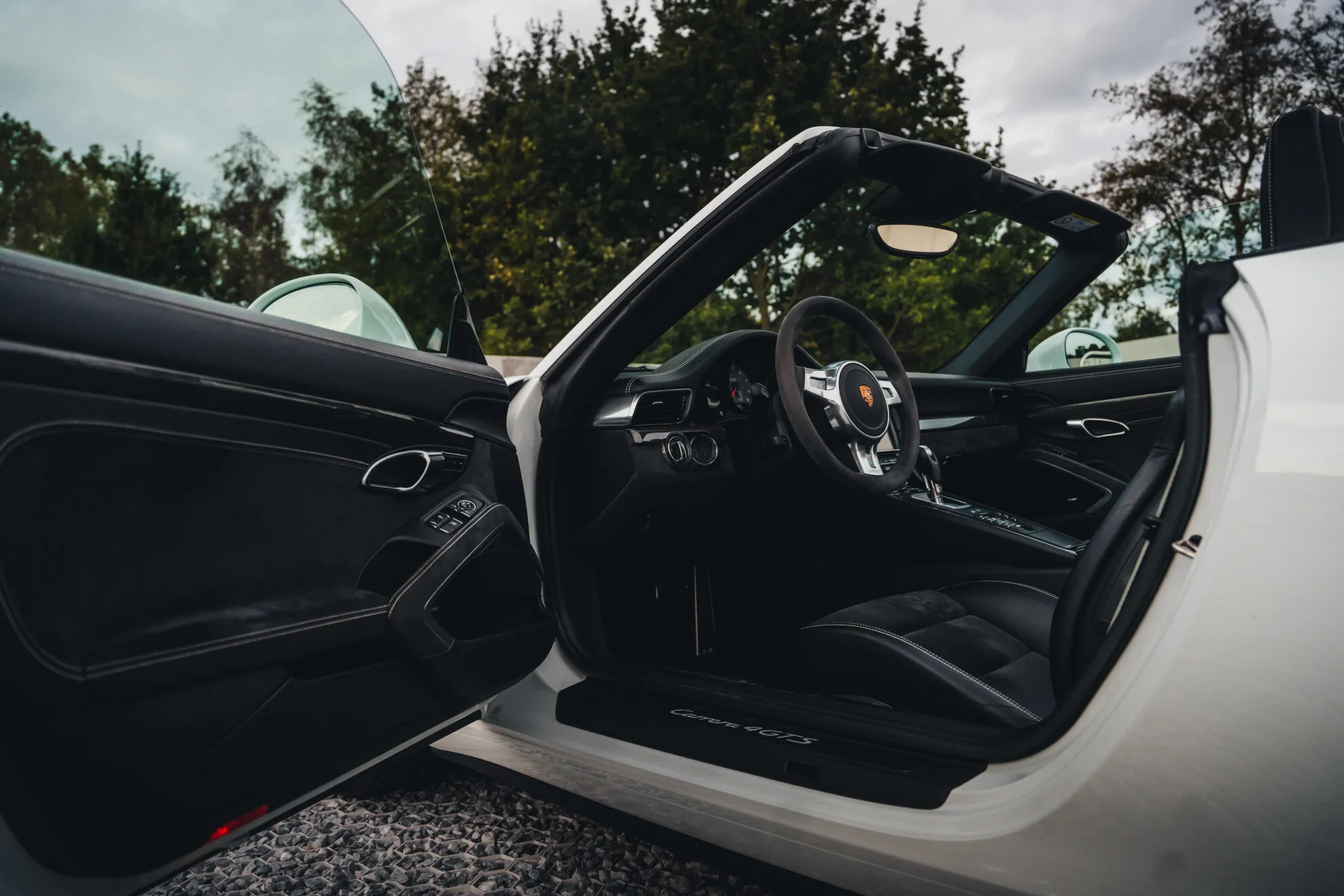 2016 Porsche 911 Carrera 4 GTS Cabriolet, 18/30