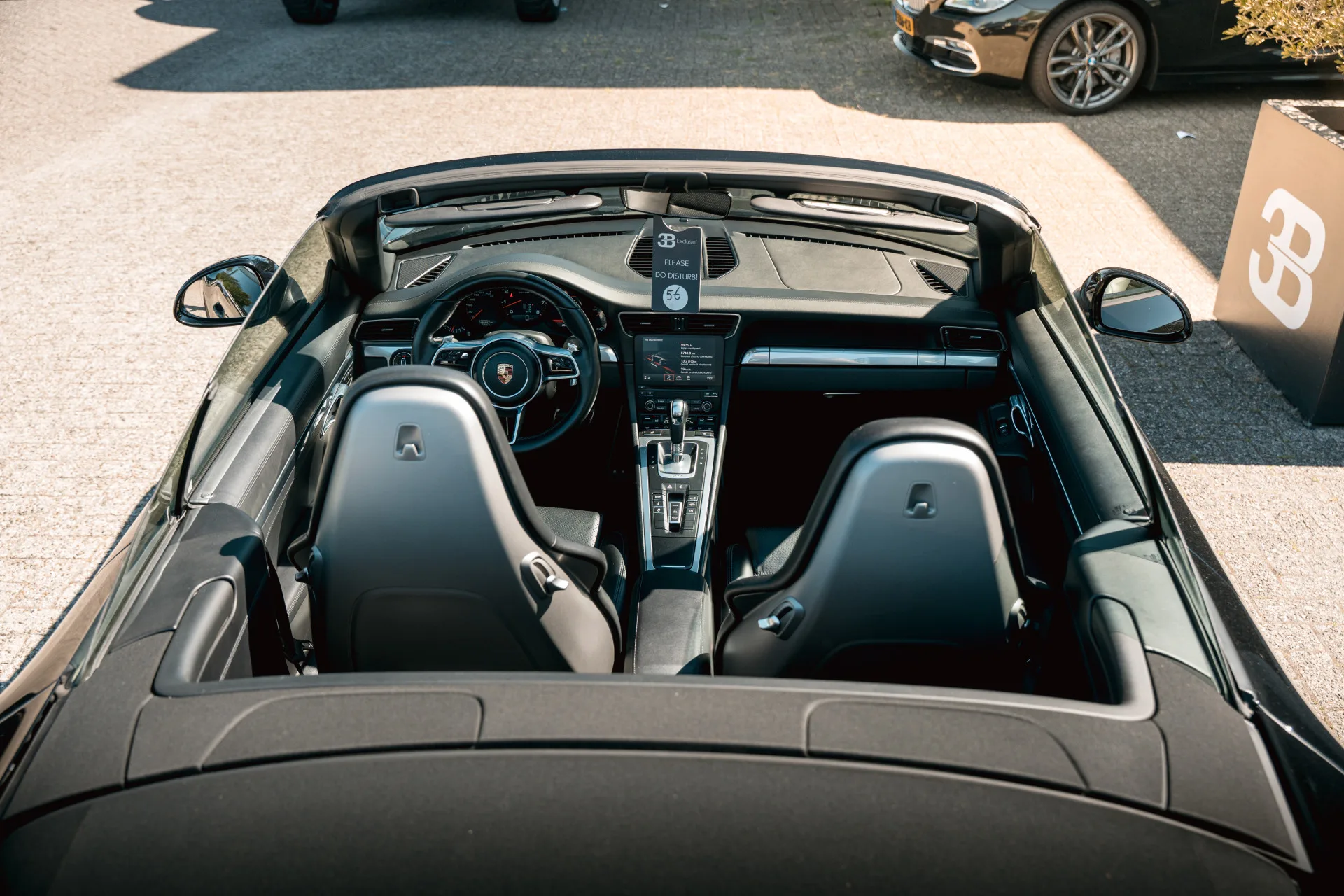 2016 Porsche 911 Carrera Cabriolet, 12/24