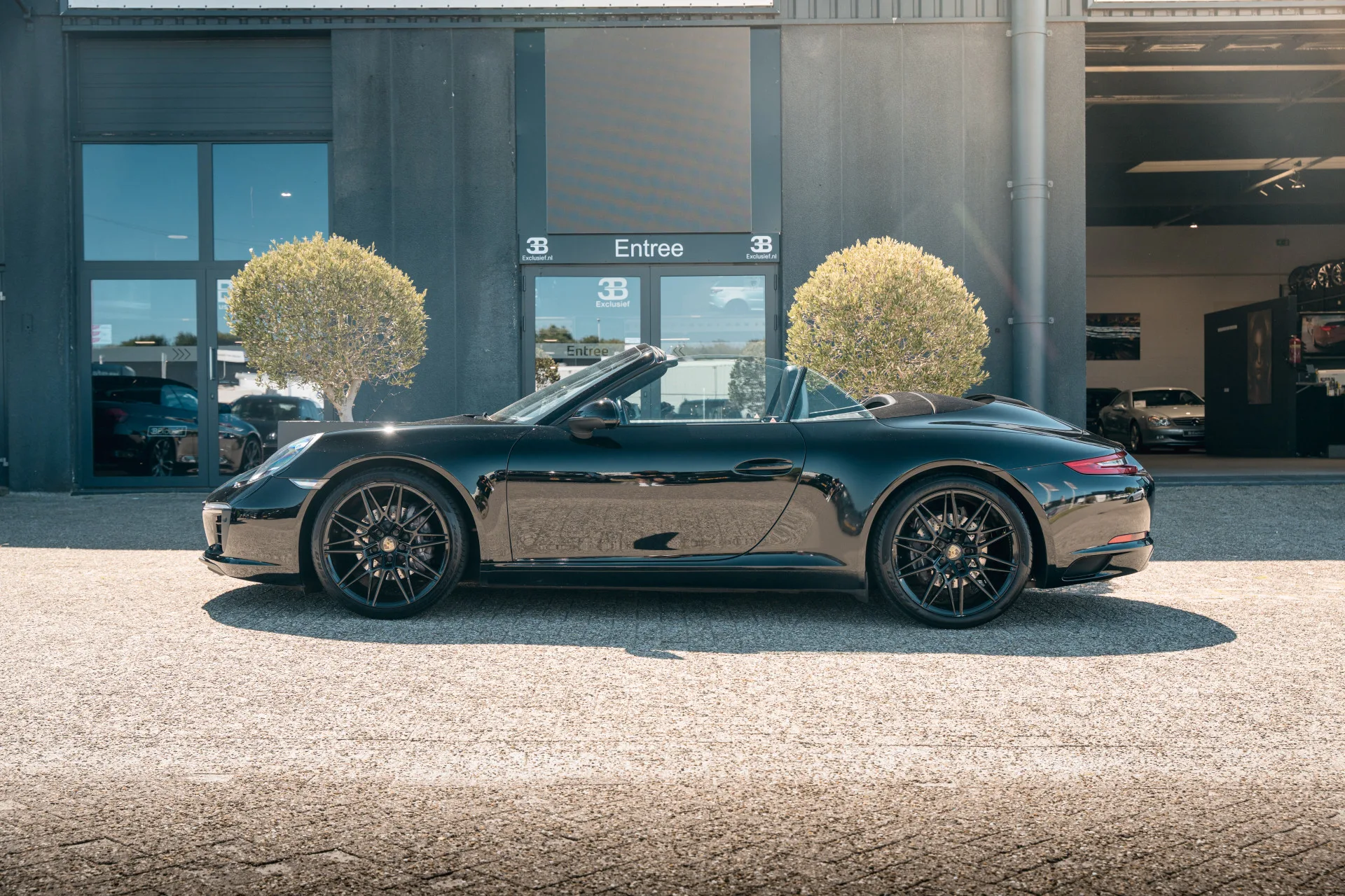 2016 Porsche 911 Carrera Cabriolet, 20/24