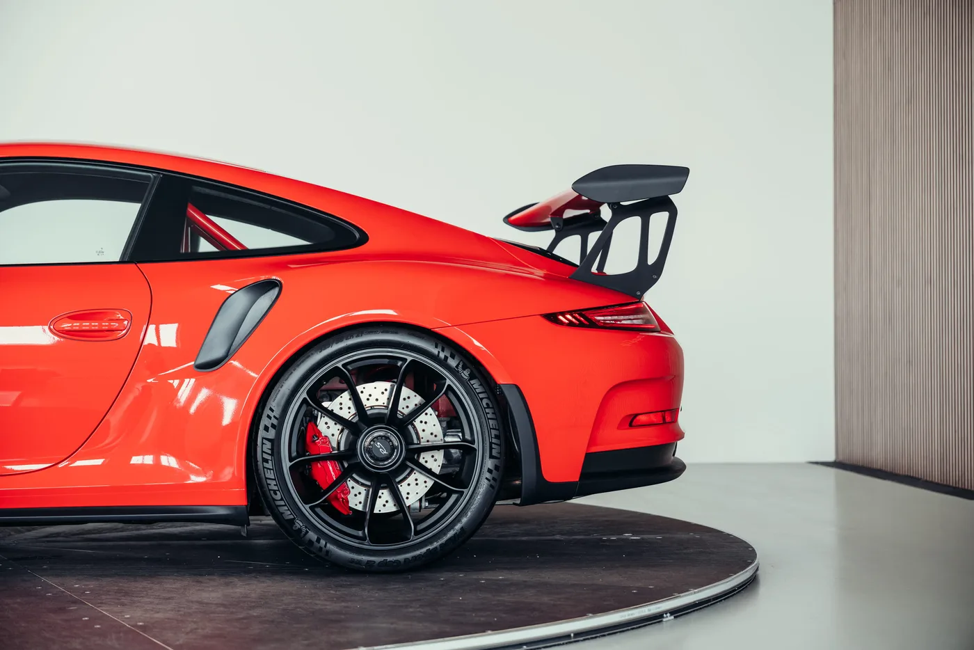 2016 Porsche 911 GT3 RS angeboten von einem Oldtimerspezialisten in Stuttgart, Deutschland, Foto 12 von 25