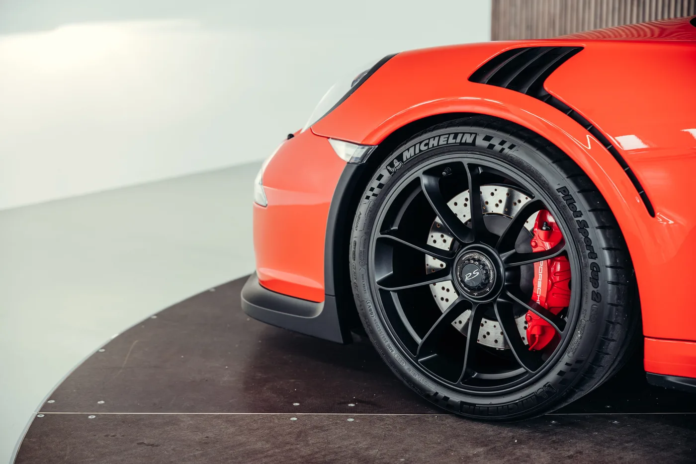 2016 Porsche 911 GT3 RS angeboten von einem Oldtimerspezialisten in Stuttgart, Deutschland, Foto 17 von 25
