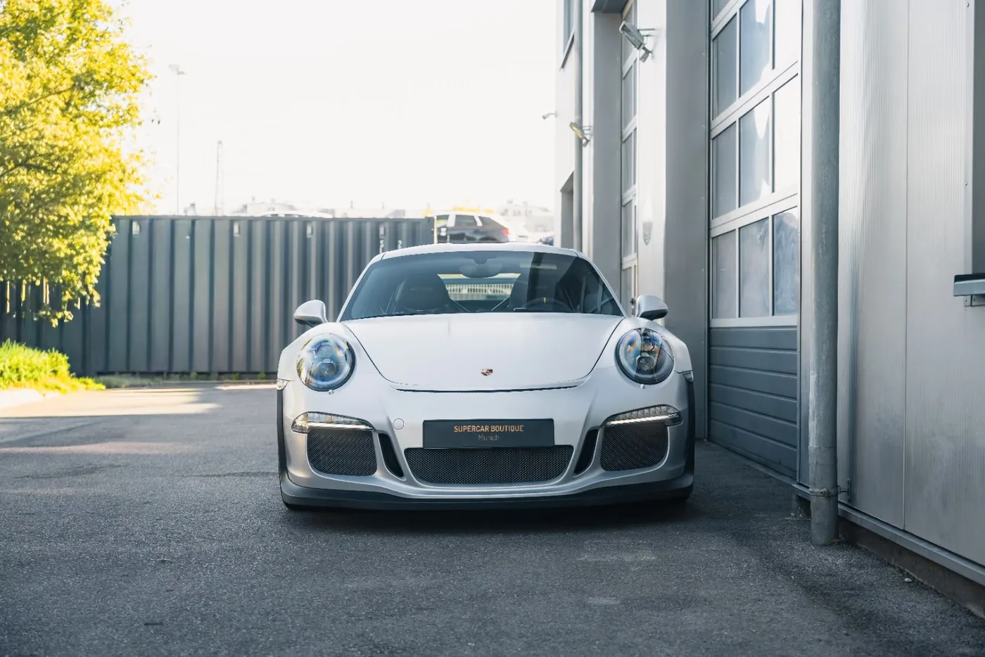 2016 Porsche 911 GT3 RS 991.1 proposée par un spécialiste de la supercar à Munich, Allemagne, photo 4 sur 16