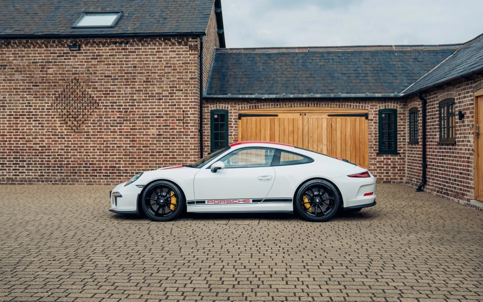 2016 Porsche 911 R, 8/25