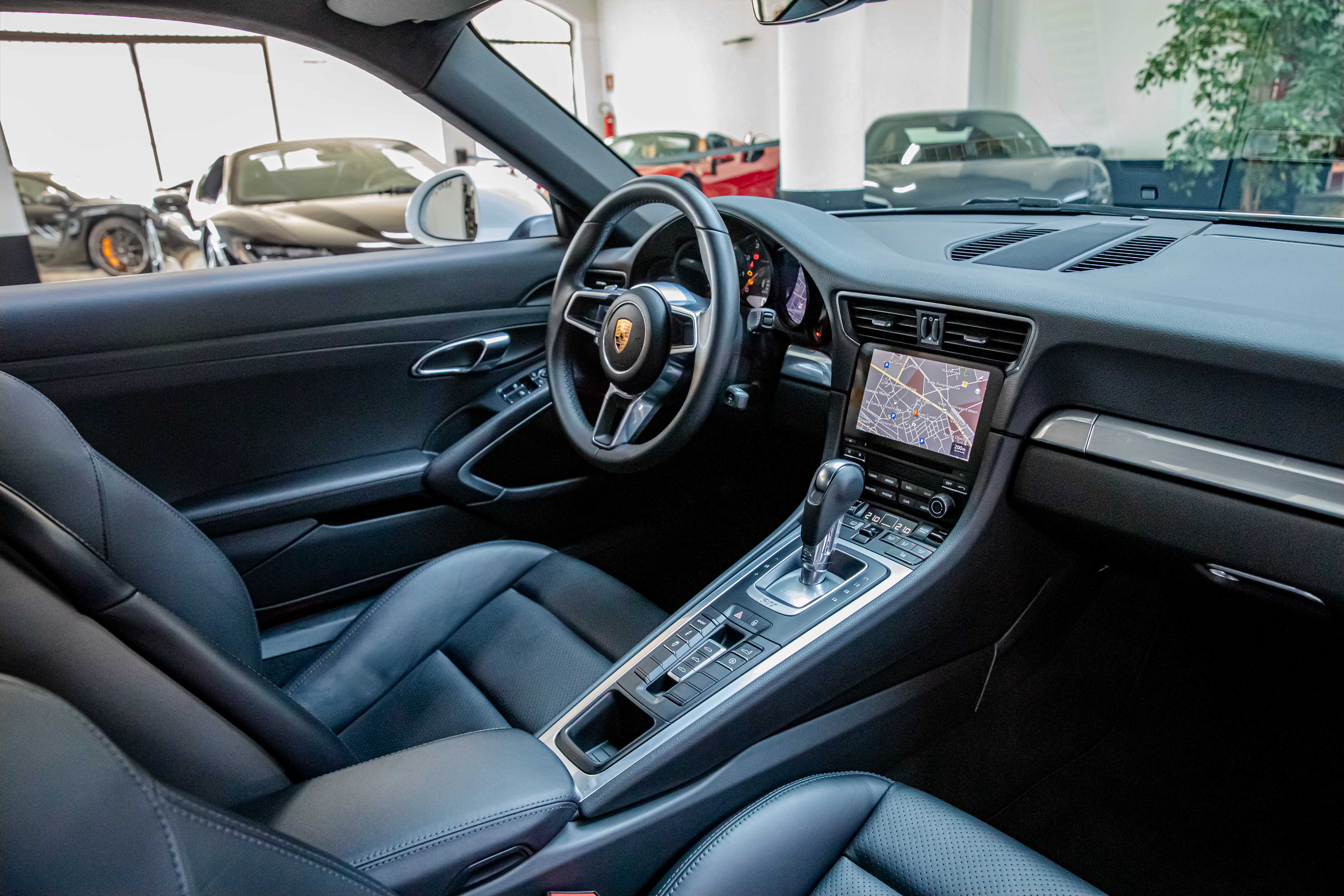 2016 Porsche 911 Carrera MK2 offered by a specialist dealer in Milan, Italy, photo 17 of 20
