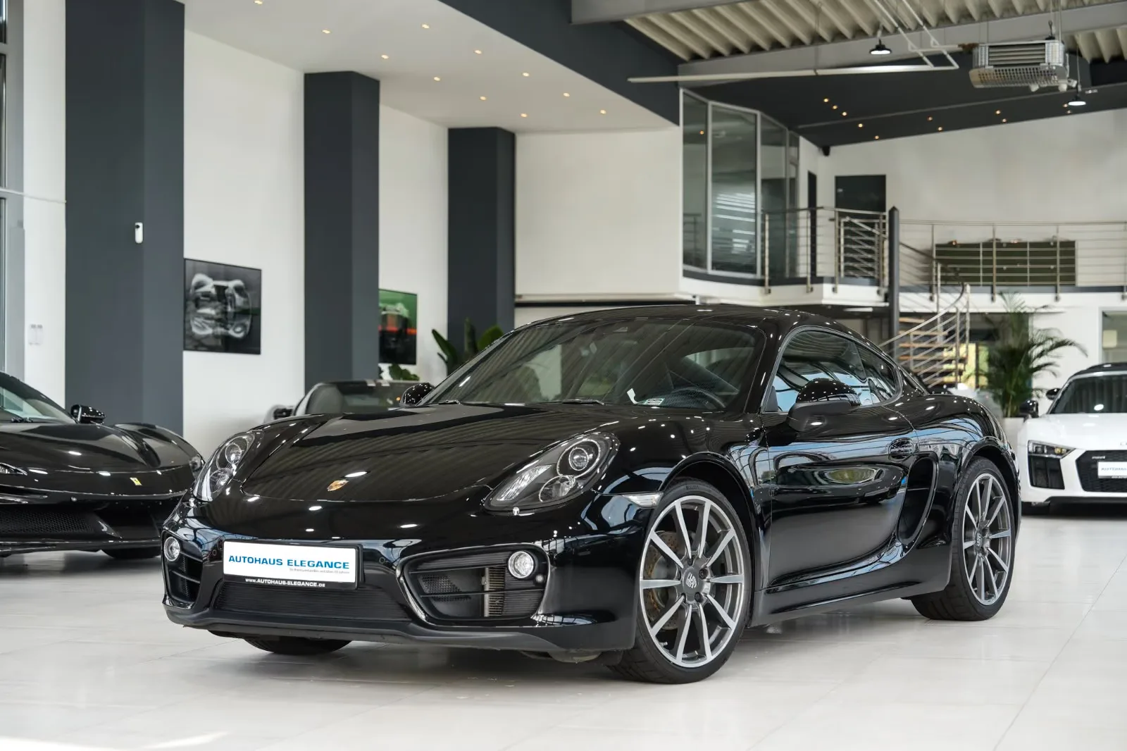 2016 Porsche Cayman Black Edition angeboten von einem Fachhändler in Köln, Deutschland, Hauptfoto