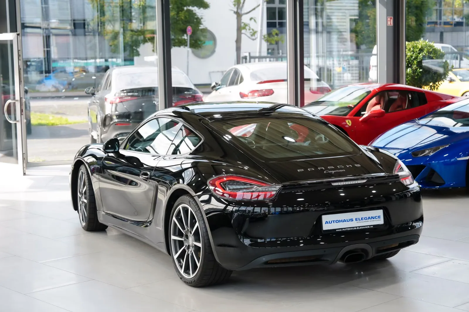 2016 Porsche Cayman Black Edition, 3/26