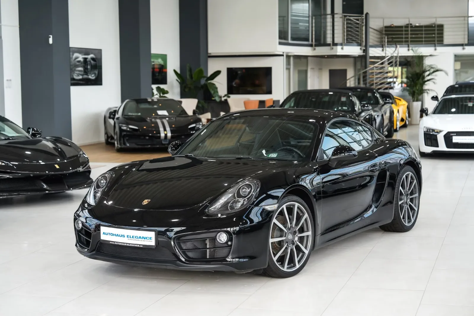2016 Porsche Cayman Black Edition, 6/26