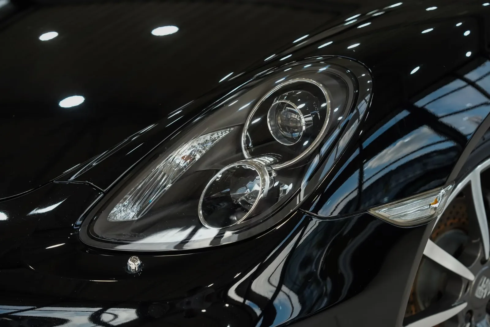 2016 Porsche Cayman Black Edition, 11/26