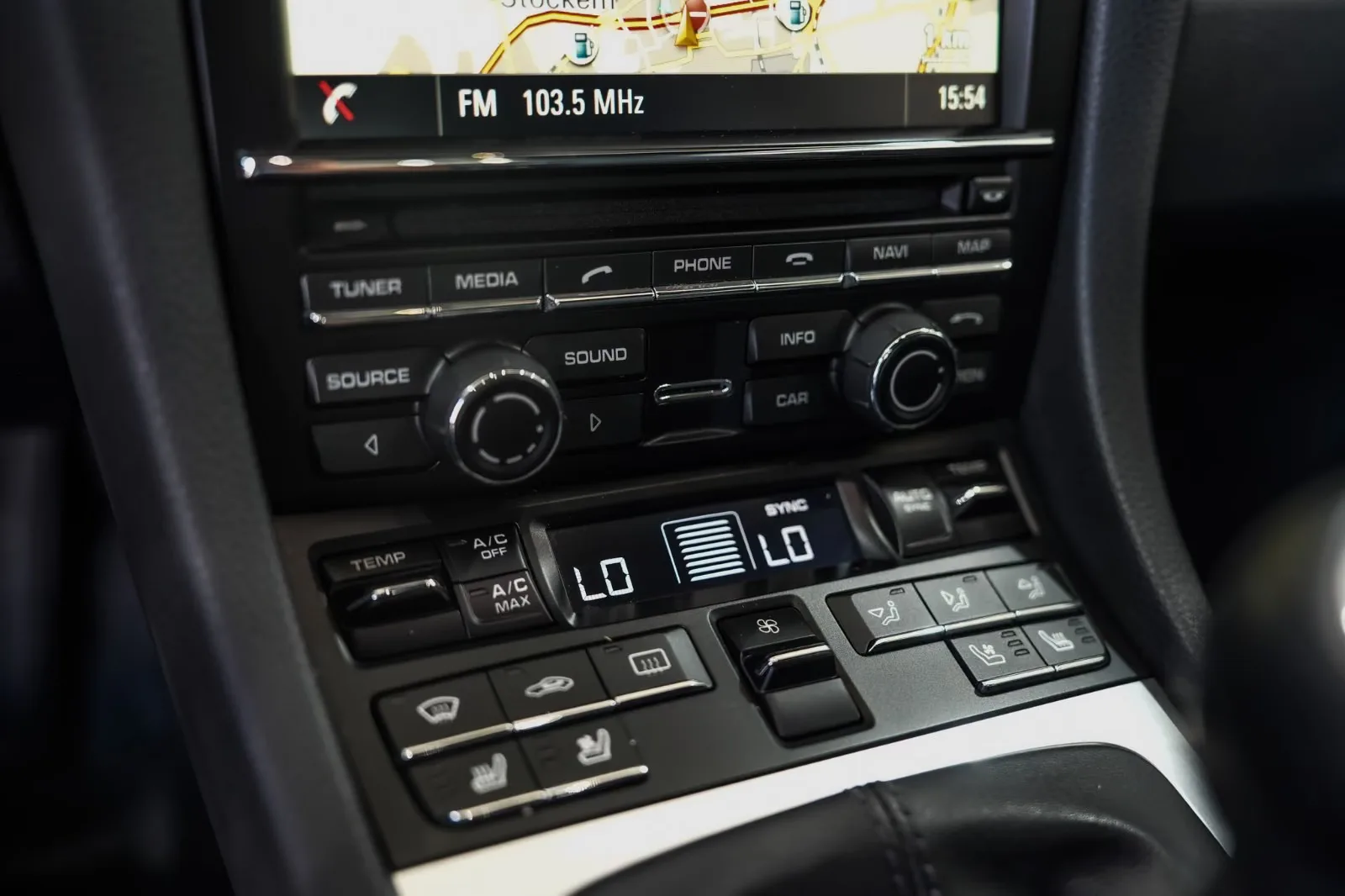 2016 Porsche Cayman Black Edition, 22/26