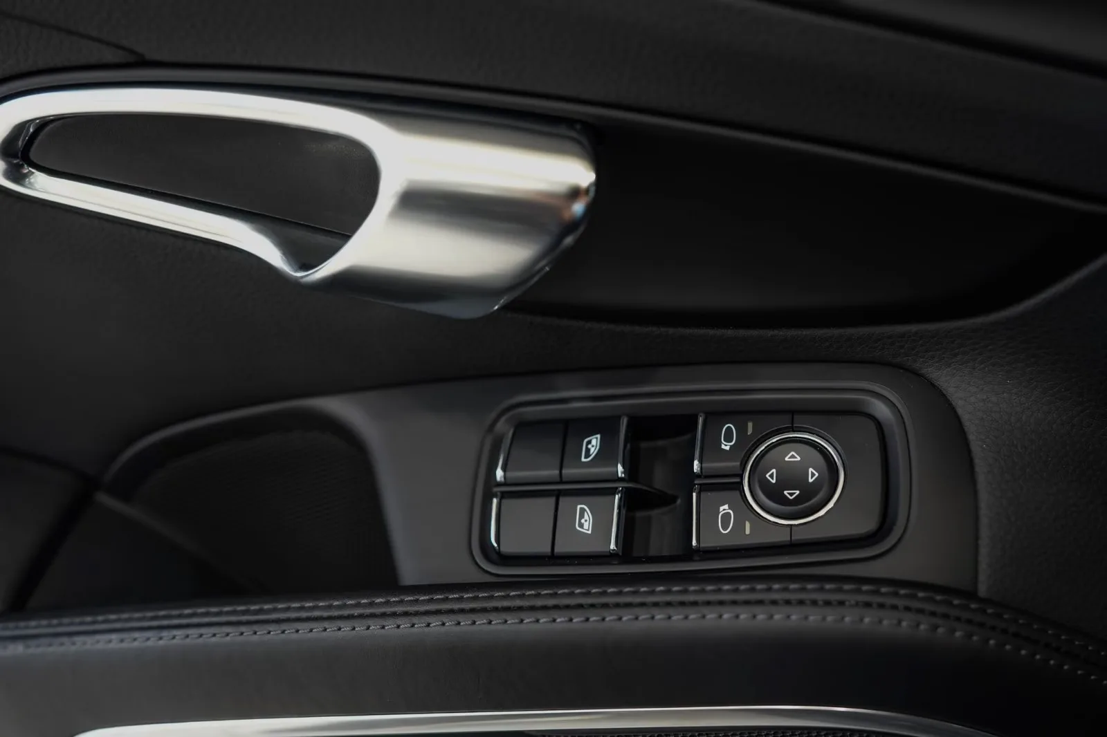 2016 Porsche Cayman Black Edition, 24/26