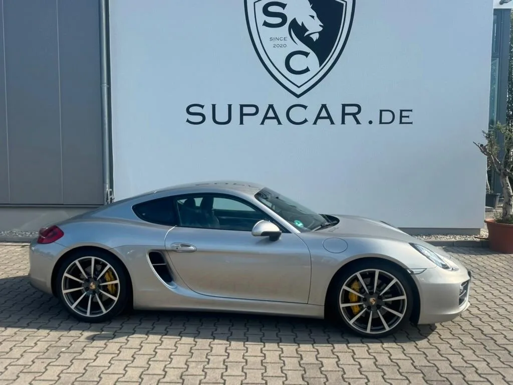 2016 Porsche Cayman S, 2/24