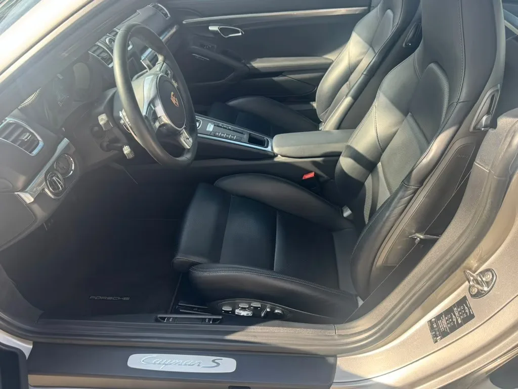 2016 Porsche Cayman S, 14/24
