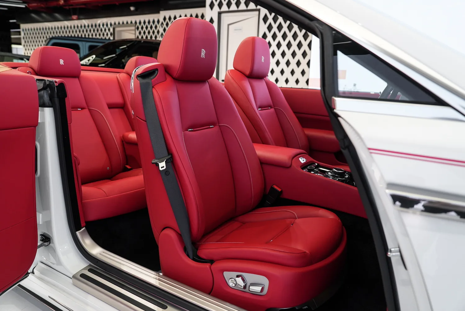 2016 Rolls-Royce Dawn by Mansory, 8/18