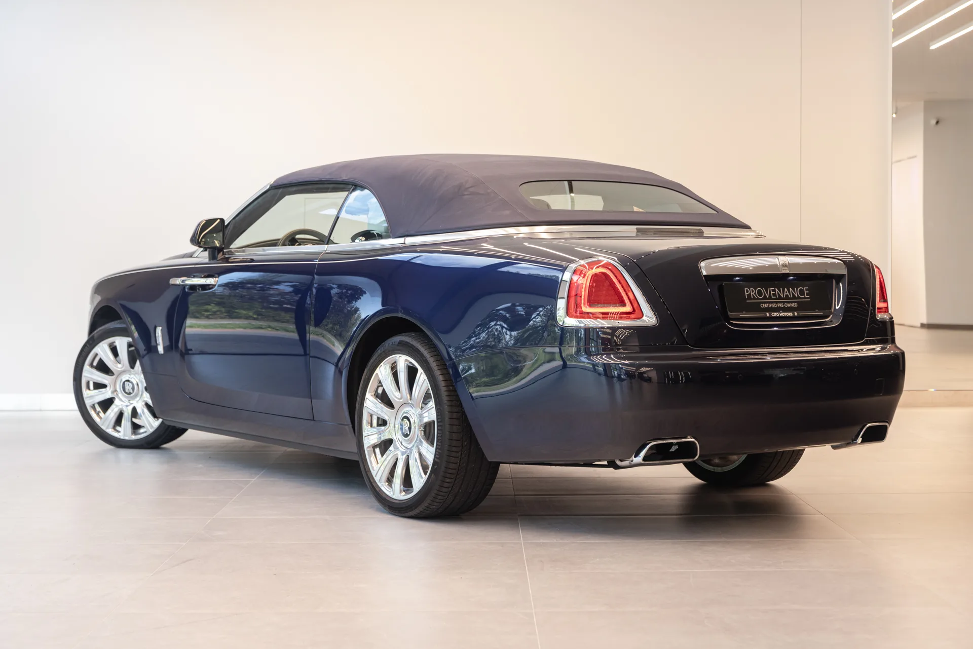 2016 Rolls-Royce Dawn, 7/30