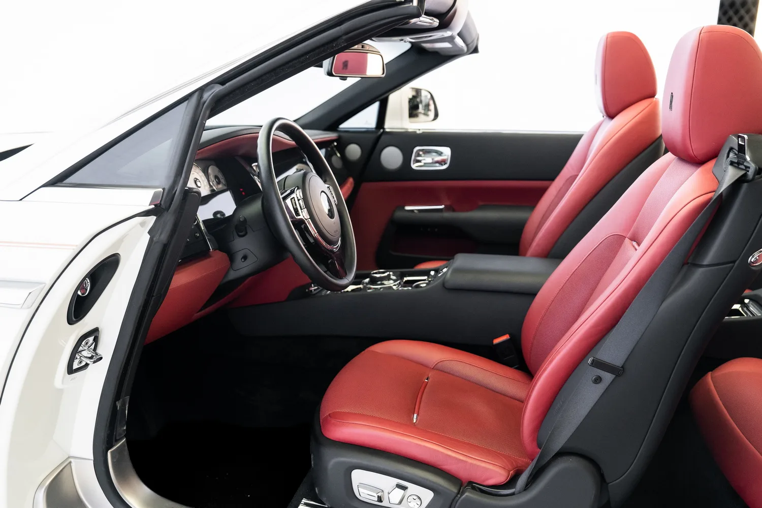 2016 Rolls-Royce Dawn, 8/17