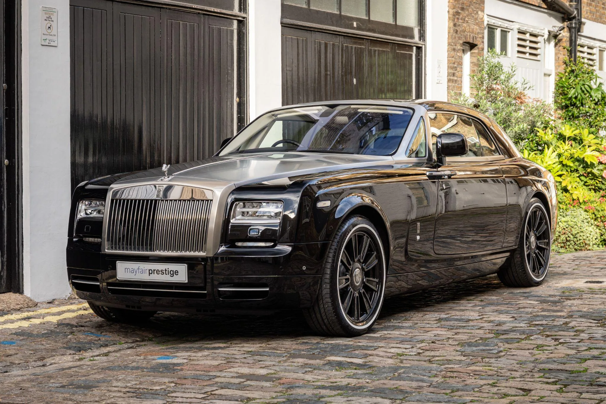 2016 Rolls-Royce Phantom Coupé Series II, 10/30