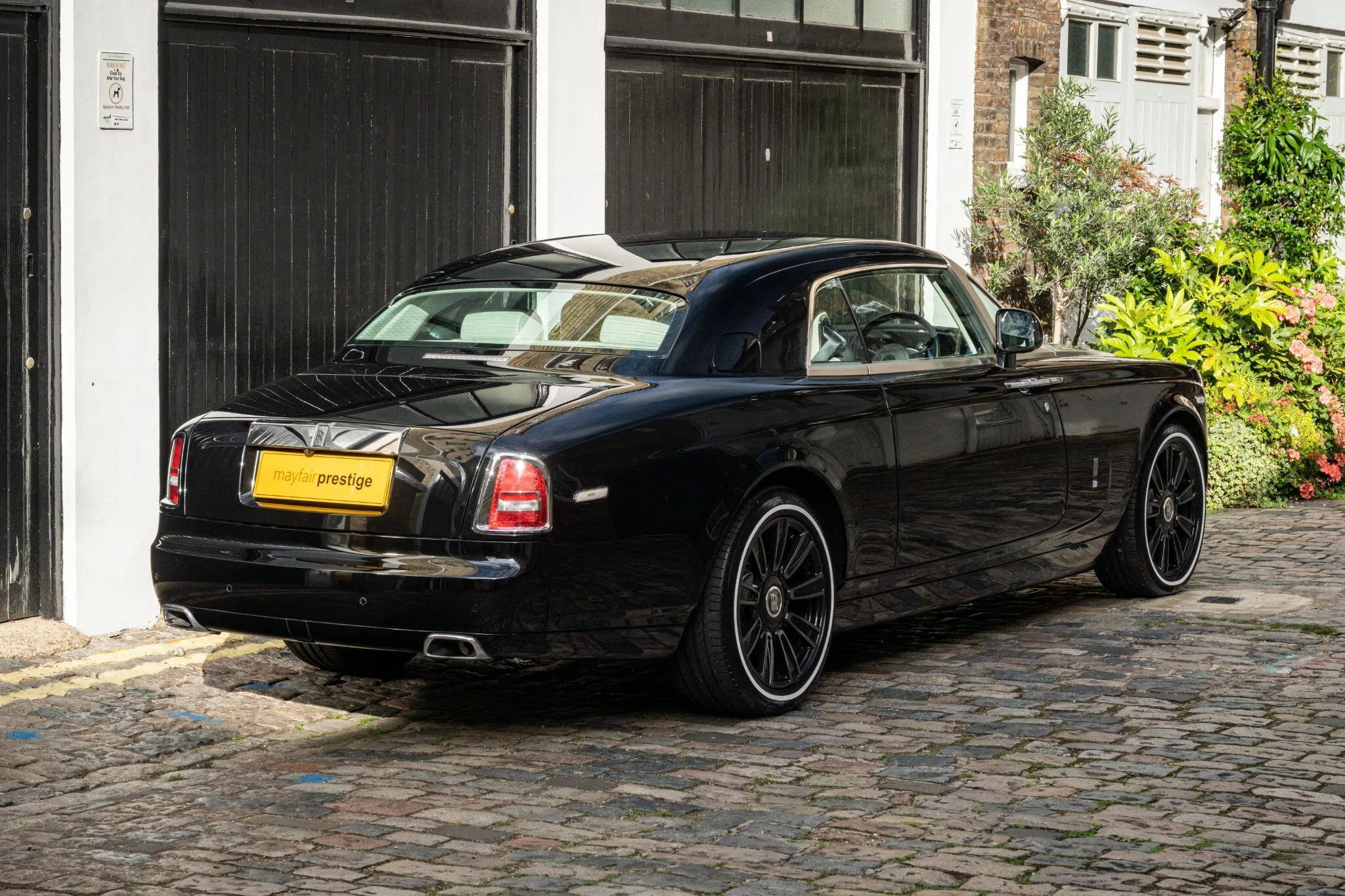 2016 Rolls-Royce Phantom Coupé Series II, 17/30