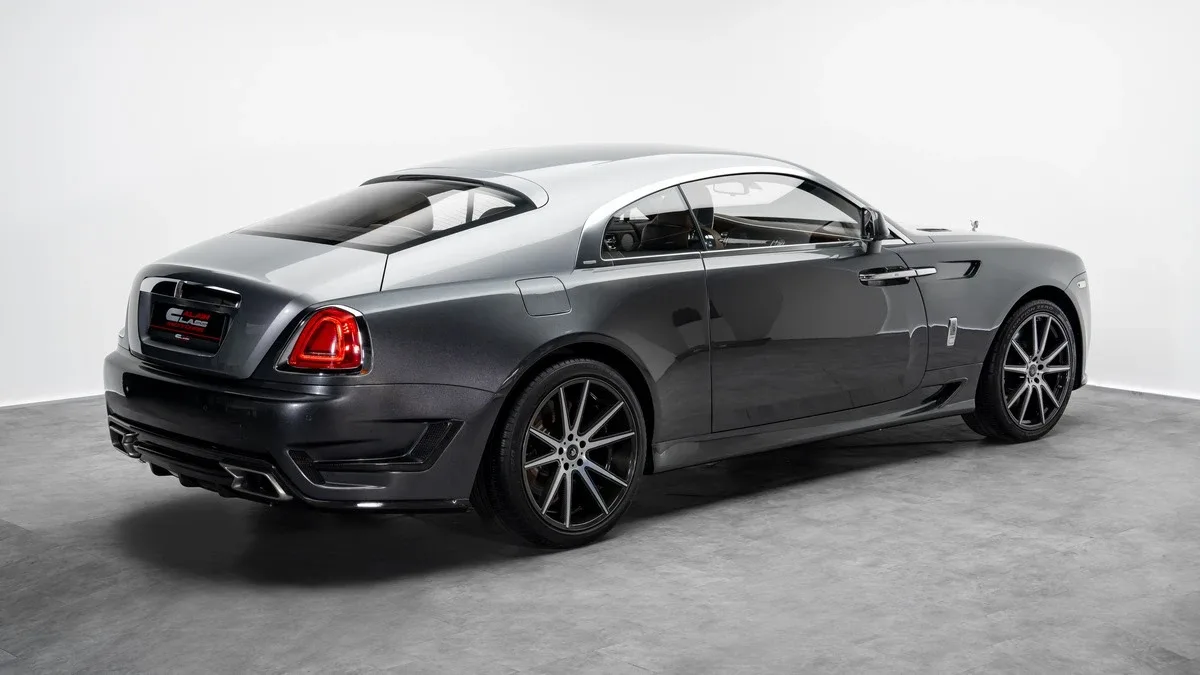 2016 Rolls-Royce Wraith offered by a specialist dealer in Dubai, United Arab Emirates, photo 3 of 25