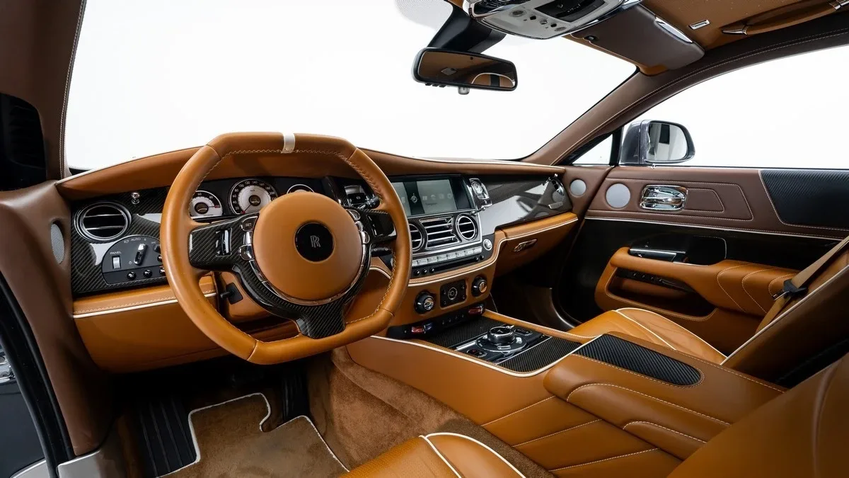 2016 Rolls-Royce Wraith offered by a specialist dealer in Dubai, United Arab Emirates, photo 13 of 25