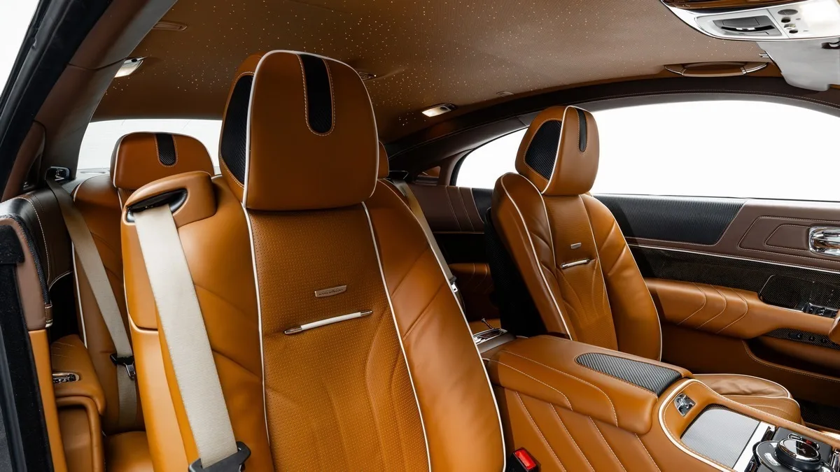 2016 Rolls-Royce Wraith offered by a specialist dealer in Dubai, United Arab Emirates, photo 20 of 25