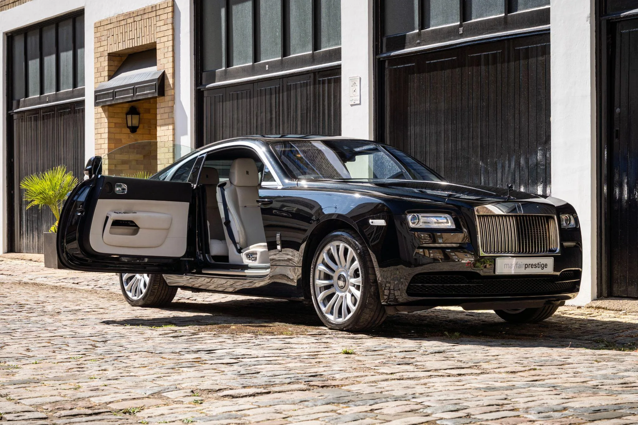 2016 Rolls-Royce Wraith, 8/30