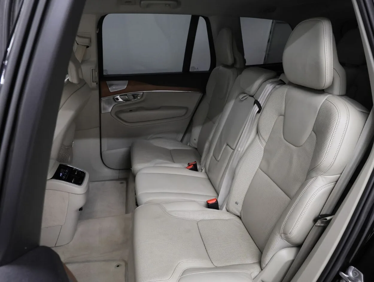 2016 Volvo XC90 D5 AWD Inscription, 13/24